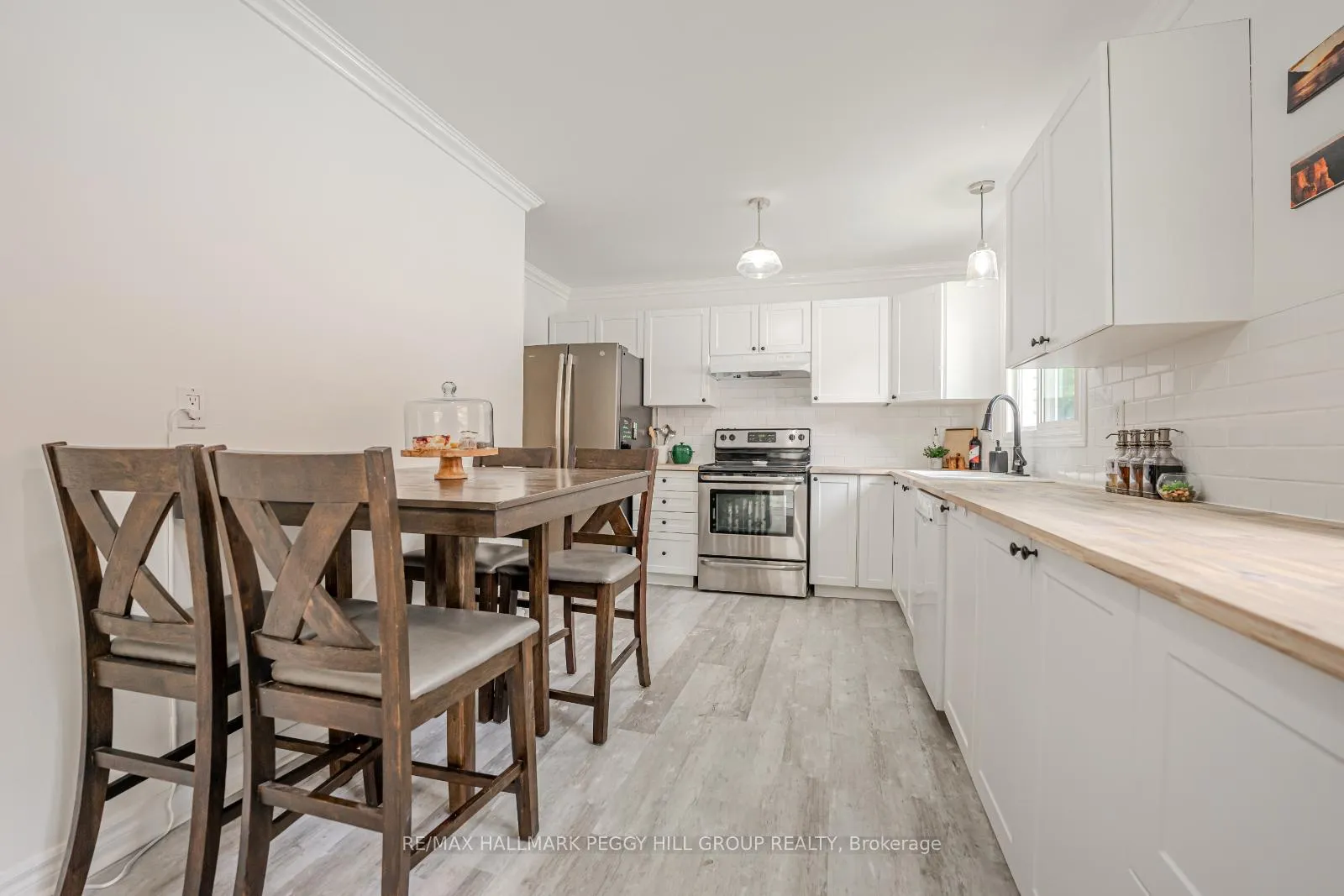 Photo 5 of 26A Lount Street, Barrie, Wellington — HOMEH
