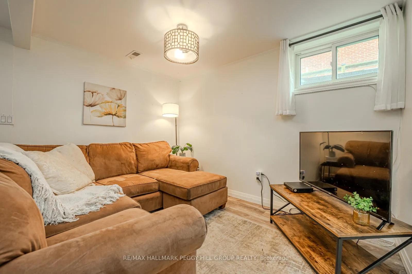 Photo 14 of 26A Lount Street, Barrie, Wellington — HOMEH