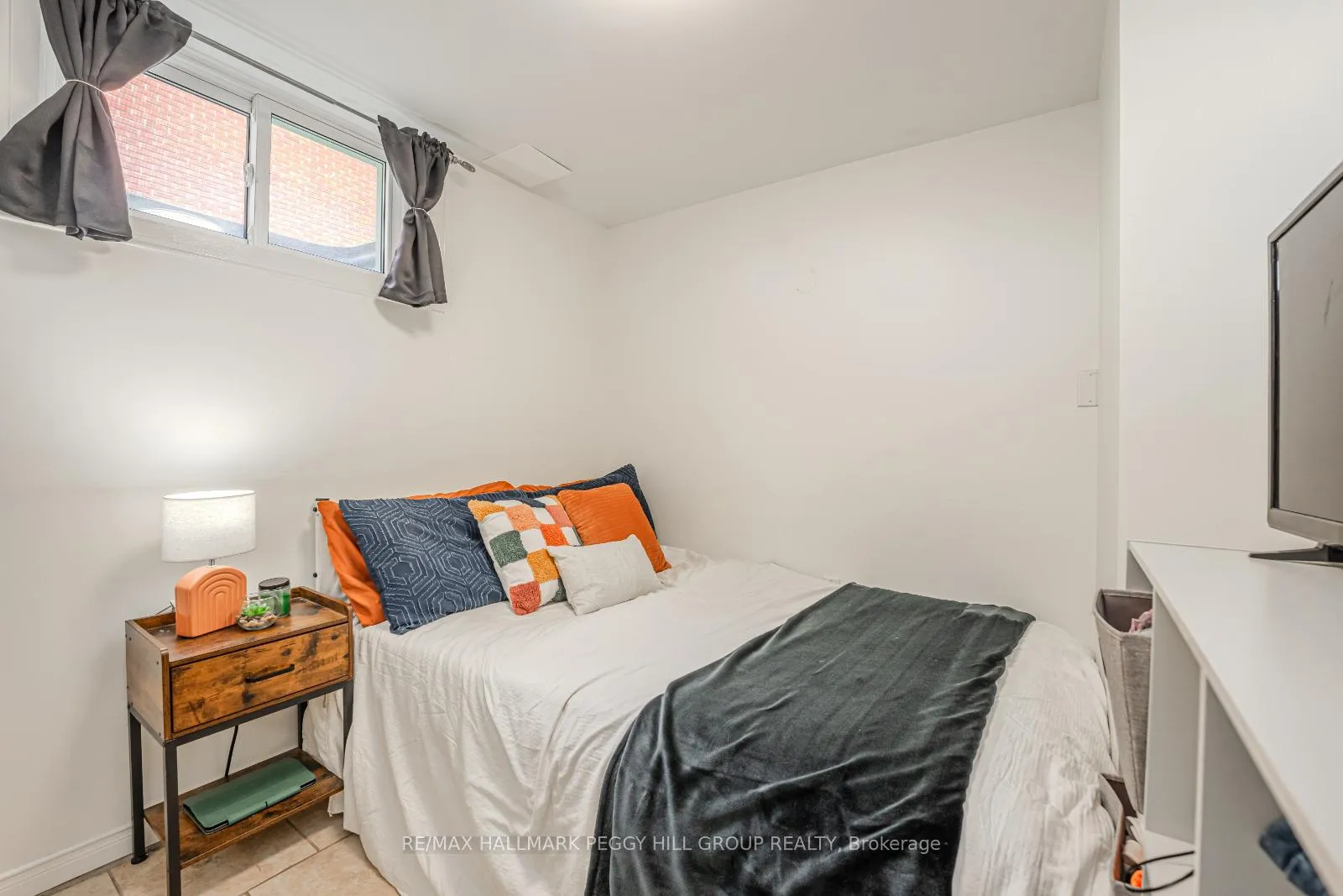 Photo 15 of 26A Lount Street, Barrie, Wellington — HOMEH
