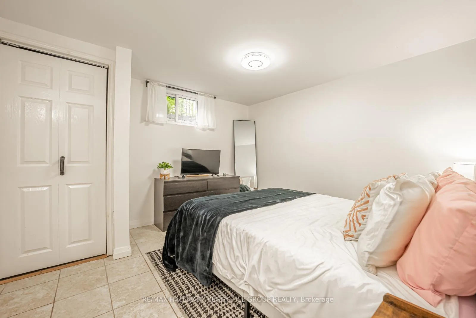 Photo 16 of 26A Lount Street, Barrie, Wellington — HOMEH