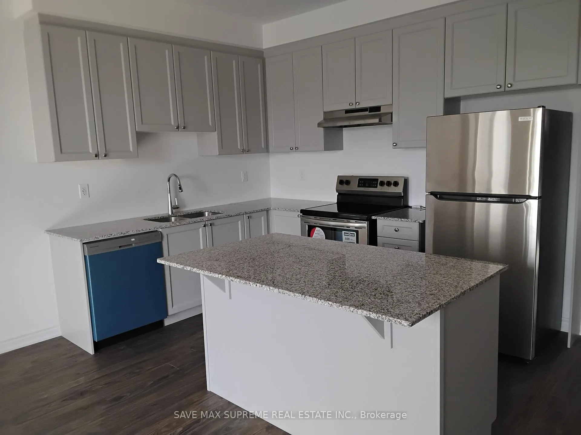 Photo 7 of 68 Forestwalk Street, Kitchener — HOMEH