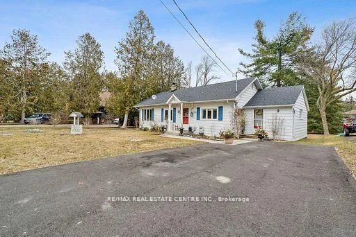 Photo 2 of 959 Corner Avenue S, Innisfil, Lefroy — HOMEH