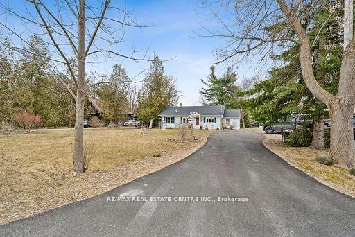 Photo 3 of 959 Corner Avenue S, Innisfil, Lefroy — HOMEH