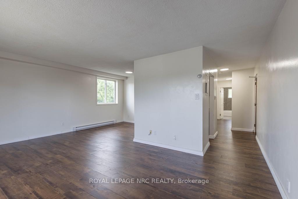 Photo 9 of Unit Unit 301, 14 John Street, Grimsby, Grimsby East — HOMEH