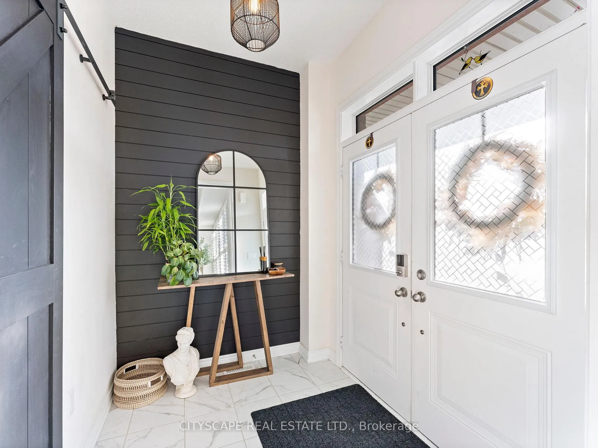 Photo 3 of 24 Hahn Street, Whitby, Williamsburg — HOMEH