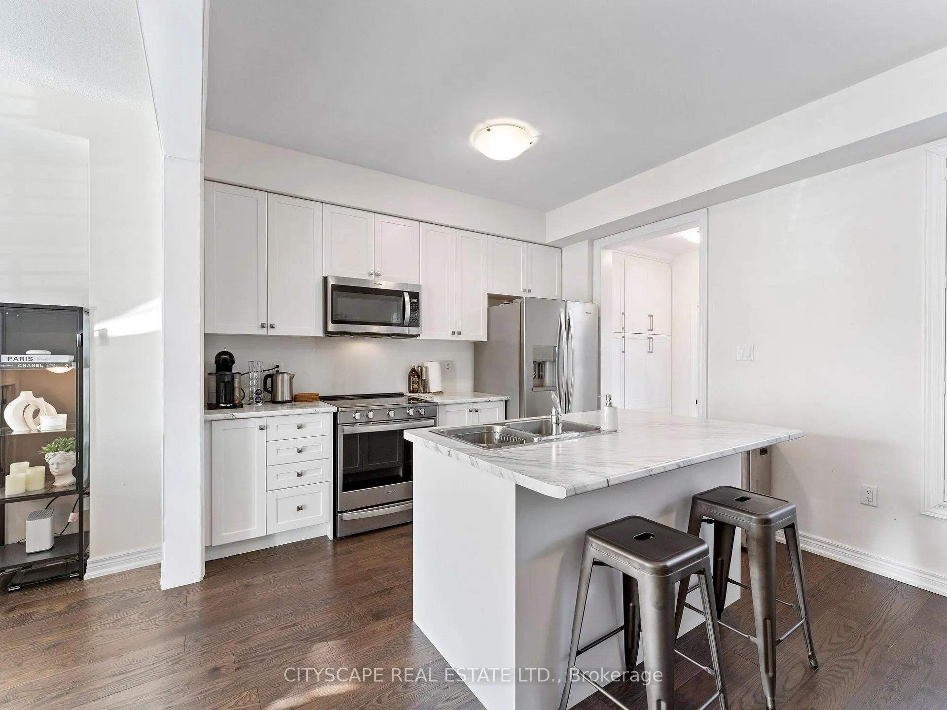 Photo 9 of 24 Hahn Street, Whitby, Williamsburg — HOMEH