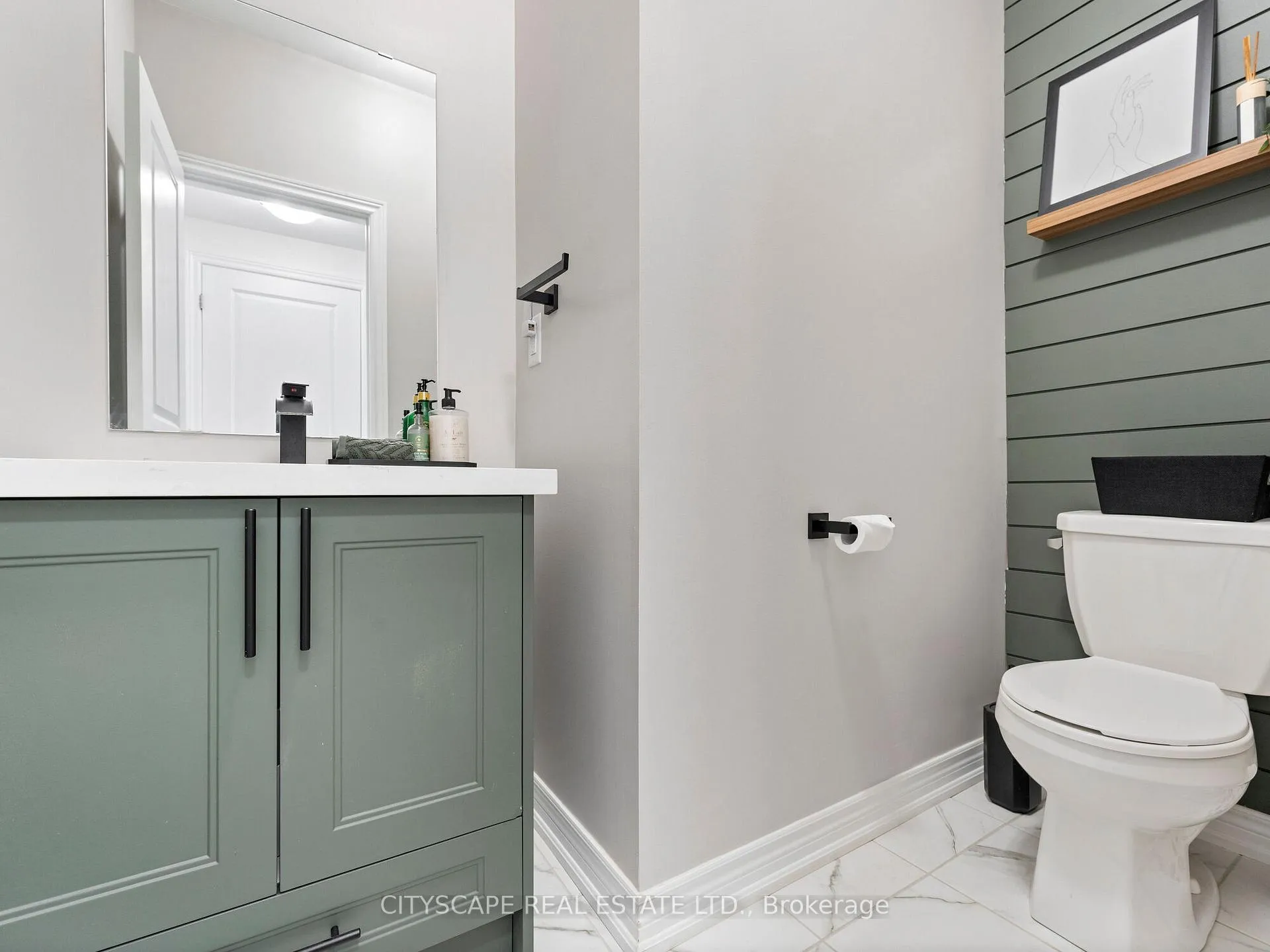 Photo 12 of 24 Hahn Street, Whitby, Williamsburg — HOMEH