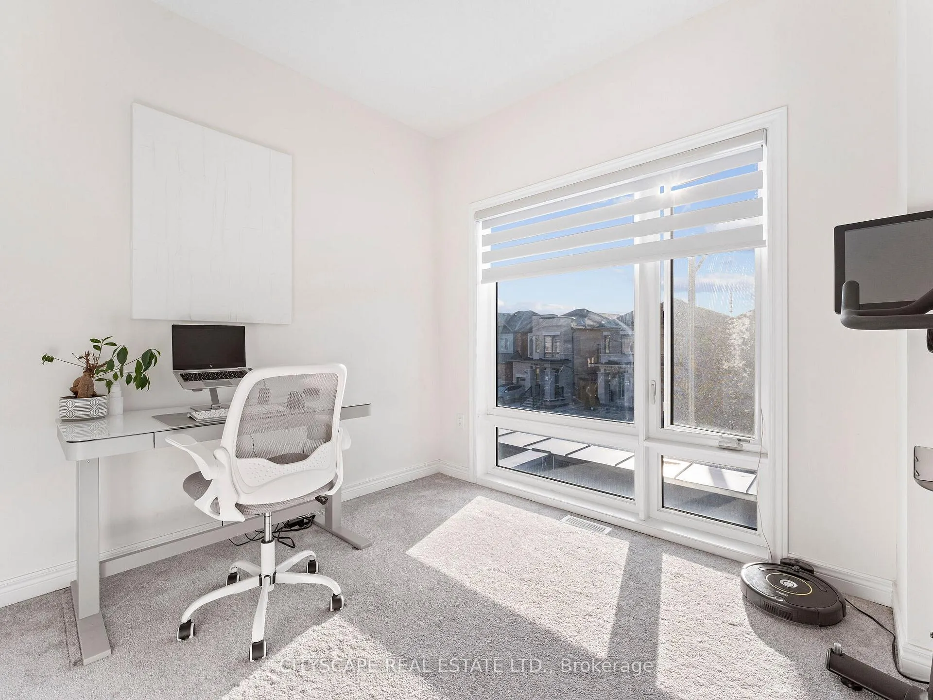 Photo 14 of 24 Hahn Street, Whitby, Williamsburg — HOMEH