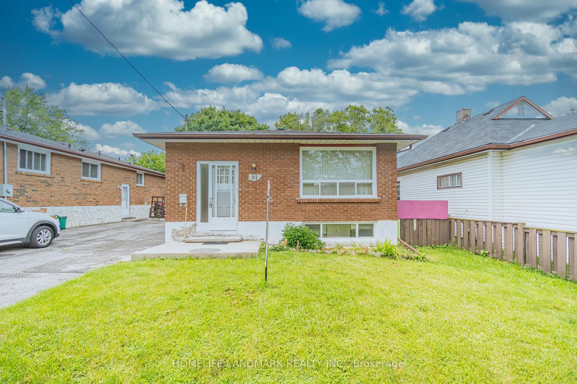 Photo 2 of 81 cromwell Avenue, Oshawa, Vanier — HOMEH