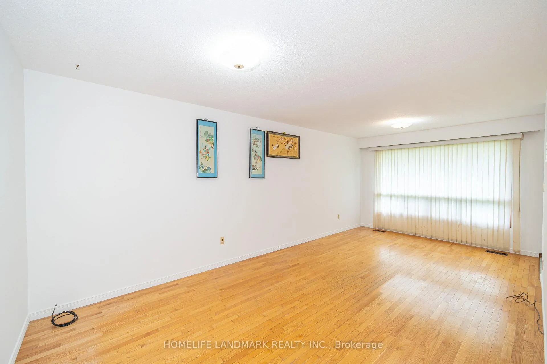 Photo 5 of 81 cromwell Avenue, Oshawa, Vanier — HOMEH