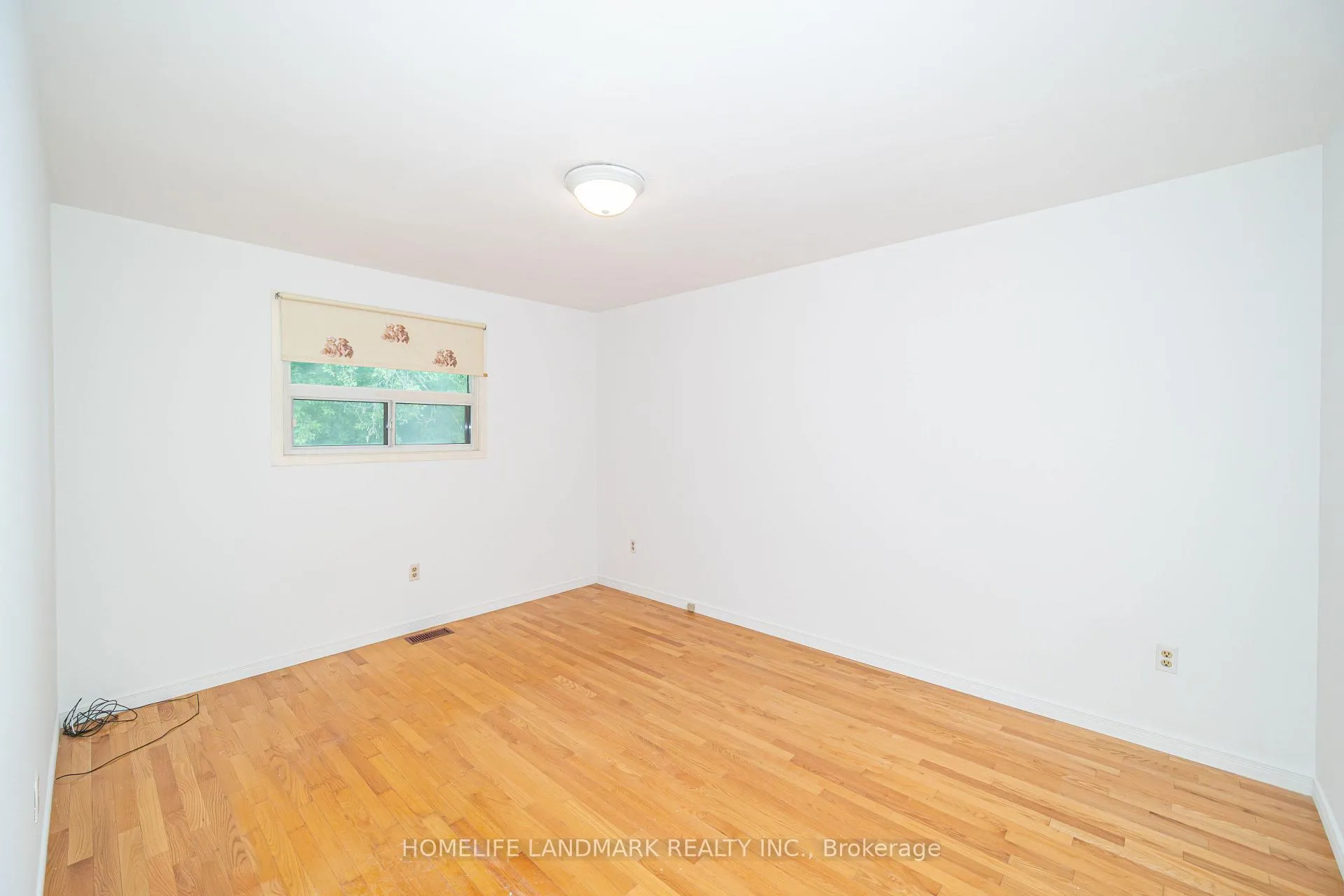 Photo 6 of 81 cromwell Avenue, Oshawa, Vanier — HOMEH