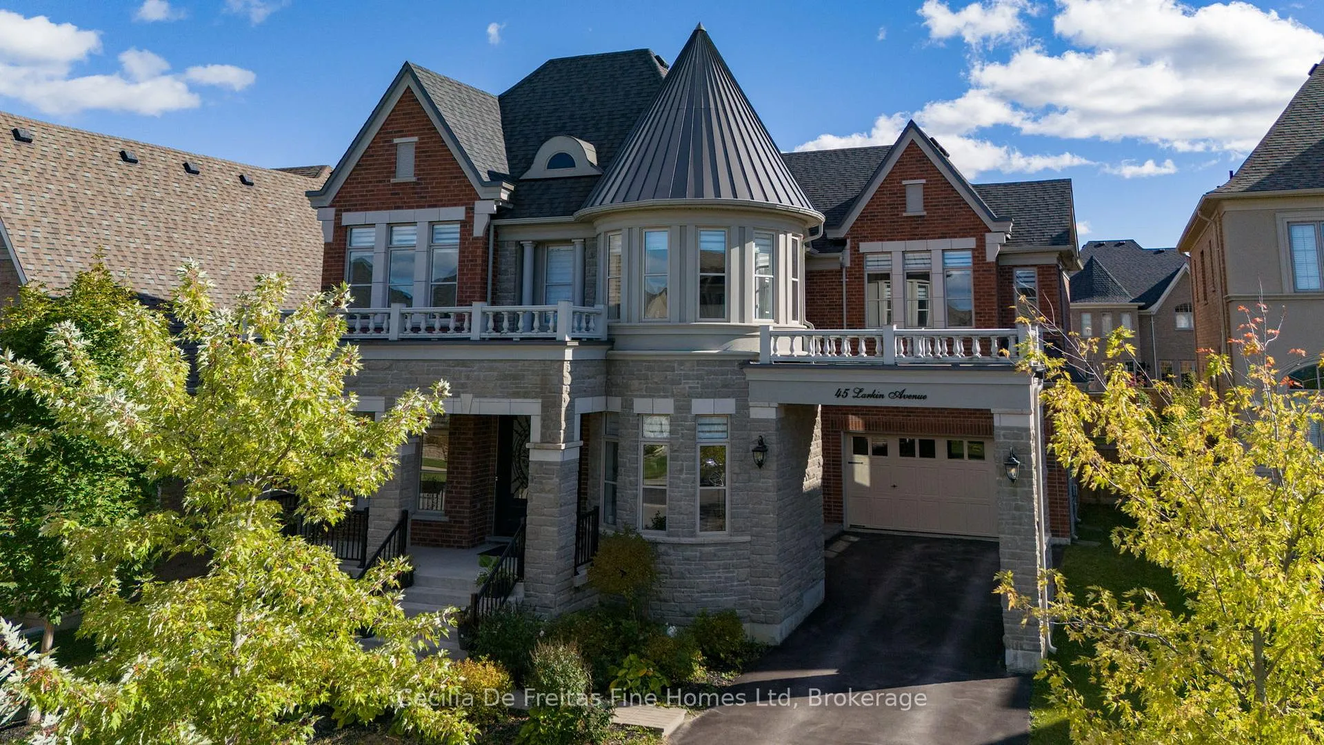 Photo 2 of 45 Larkin Avenue, King, Nobleton — HOMEH