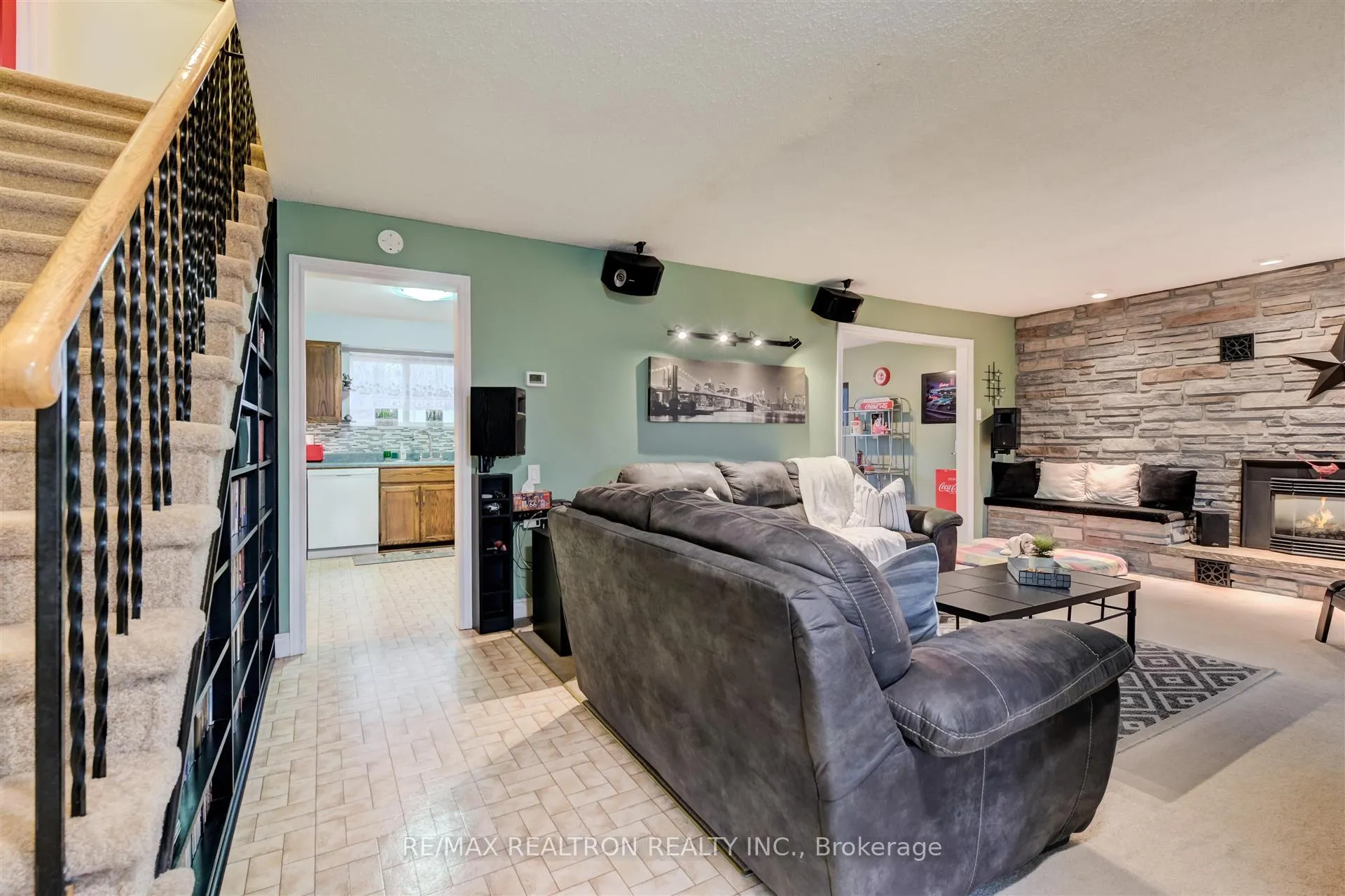 Photo 11 of 88 Marine Drive, Innisfil, Gilford — HOMEH