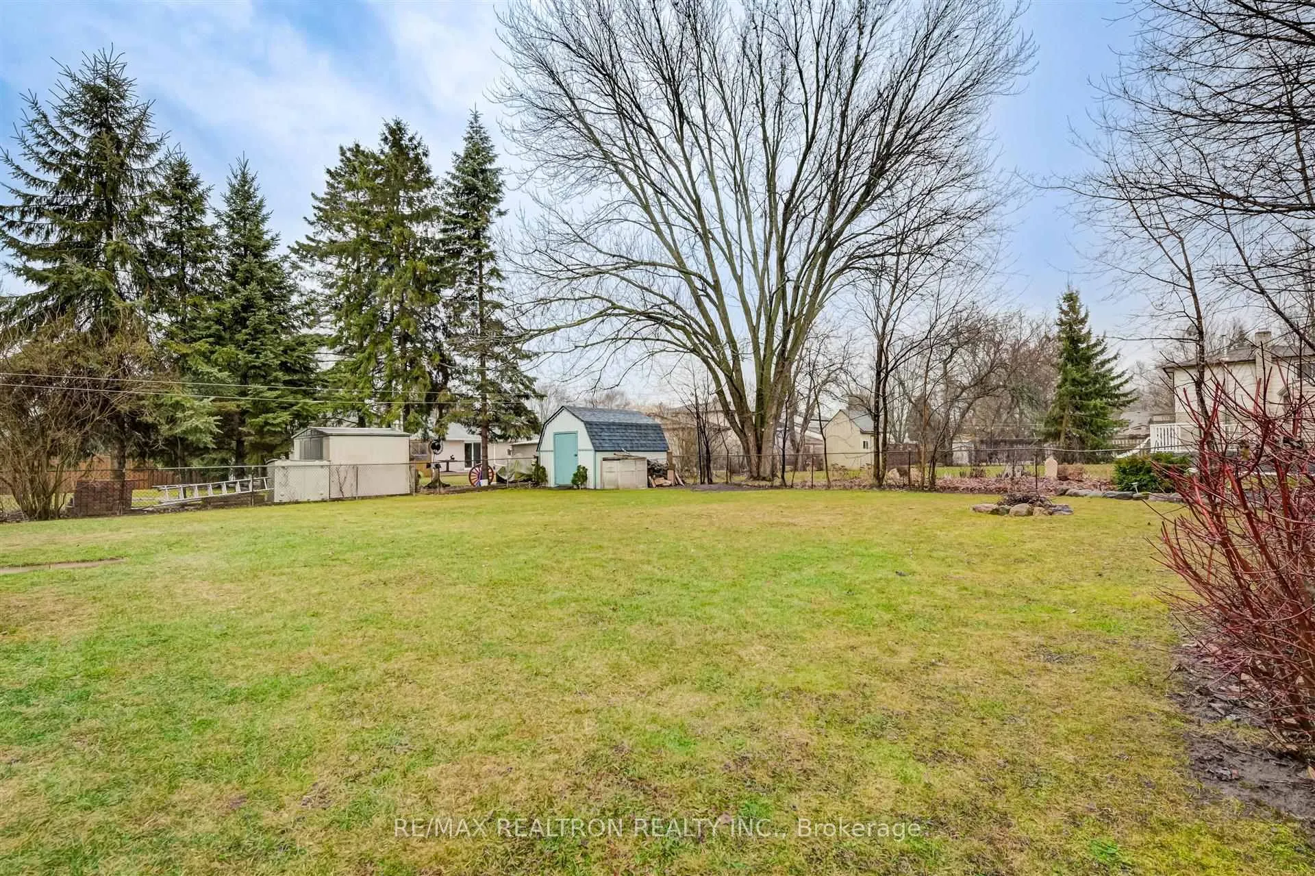 Photo 31 of 88 Marine Drive, Innisfil, Gilford — HOMEH