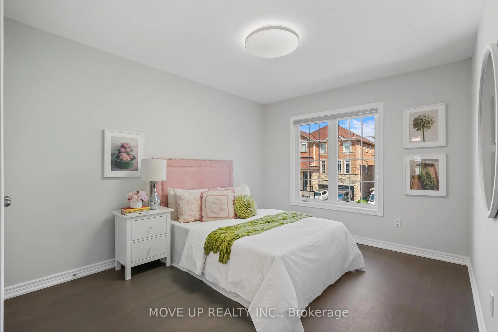 Photo 13 of 148 Gesher Crescent, Vaughan, Patterson — HOMEH