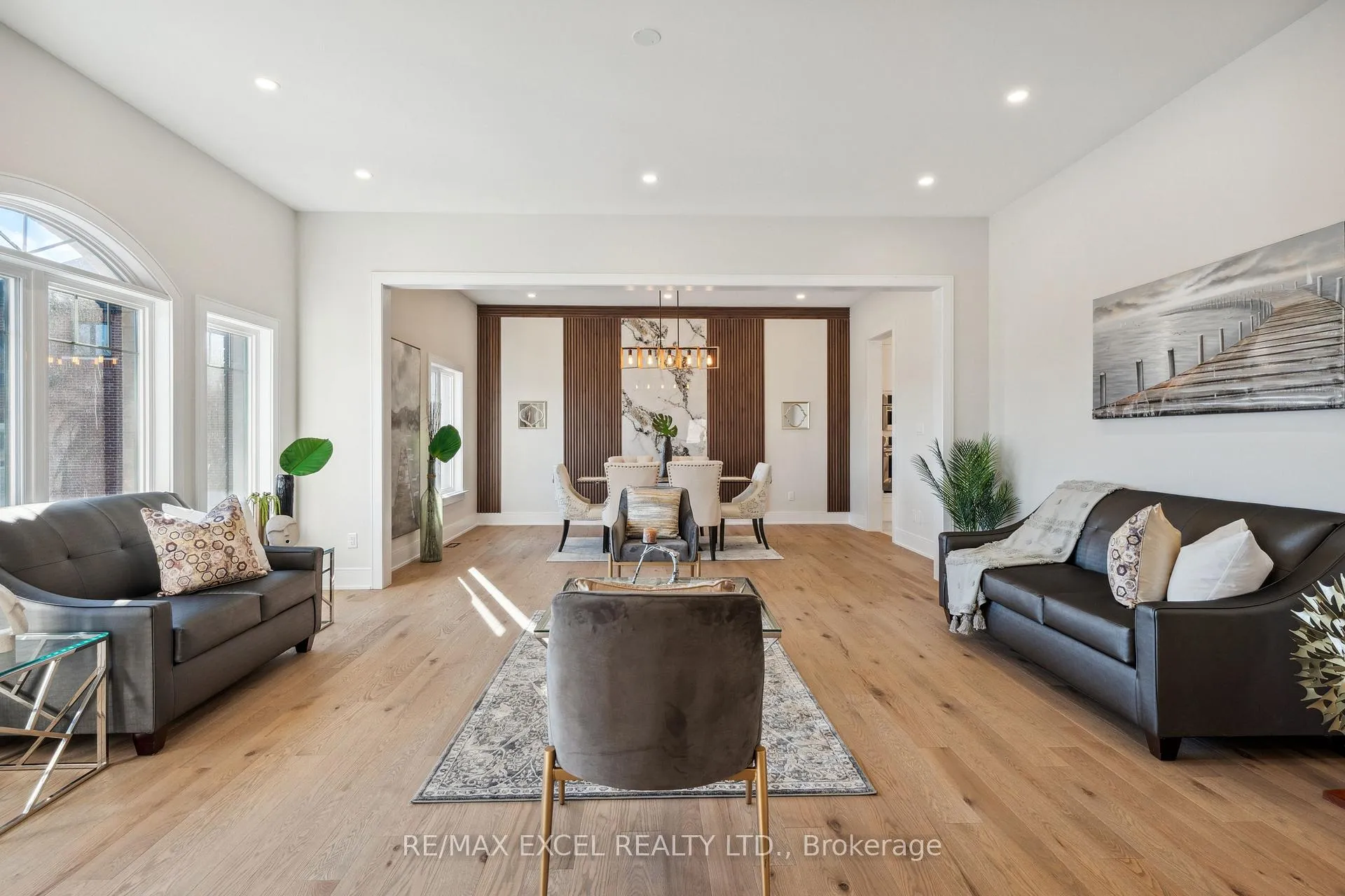 Photo 4 of 2228 Pemberton Way, Innisfil, Churchill — HOMEH