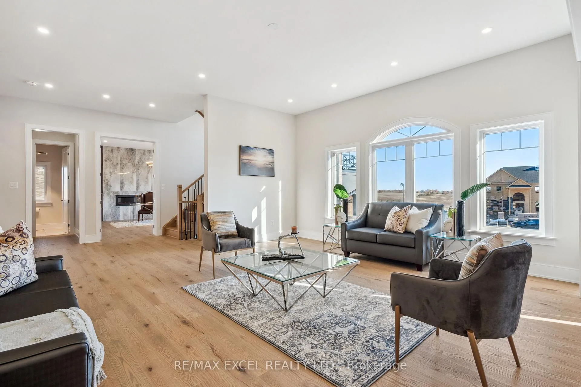 Photo 5 of 2228 Pemberton Way, Innisfil, Churchill — HOMEH