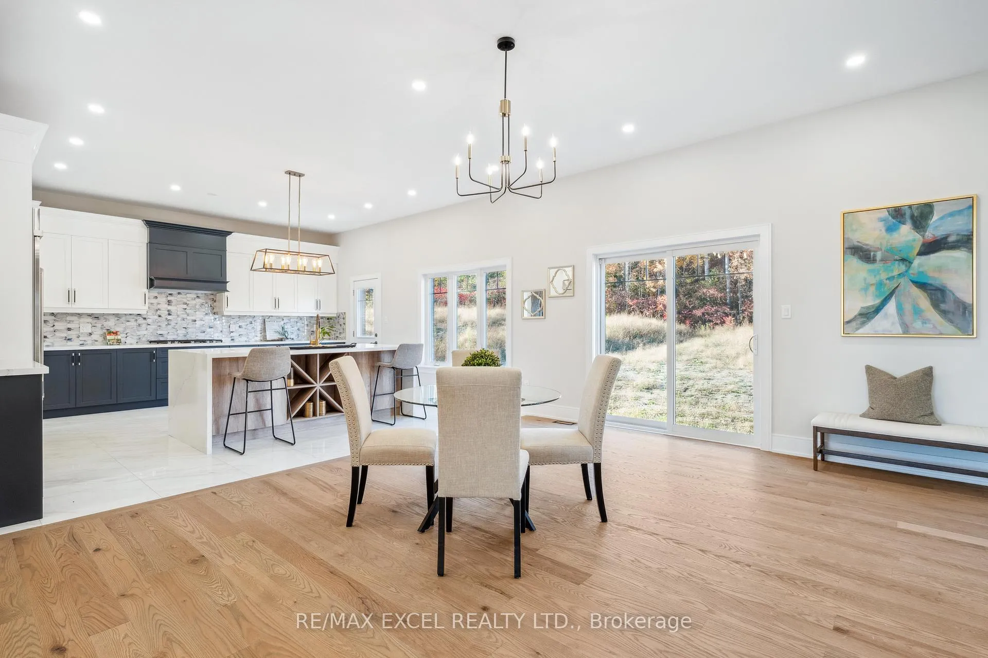 Photo 19 of 2228 Pemberton Way, Innisfil, Churchill — HOMEH