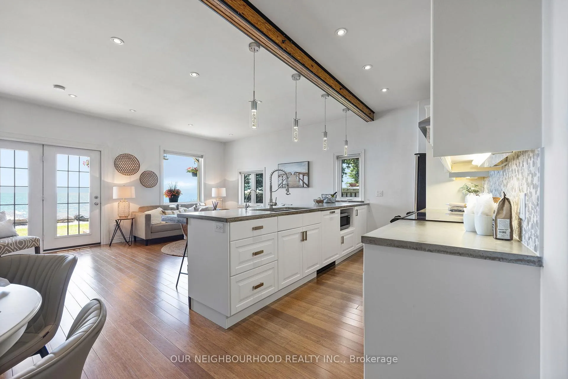 Photo 7 of 81 Cedar Crest Beach Road, Clarington, Bowmanville — HOMEH