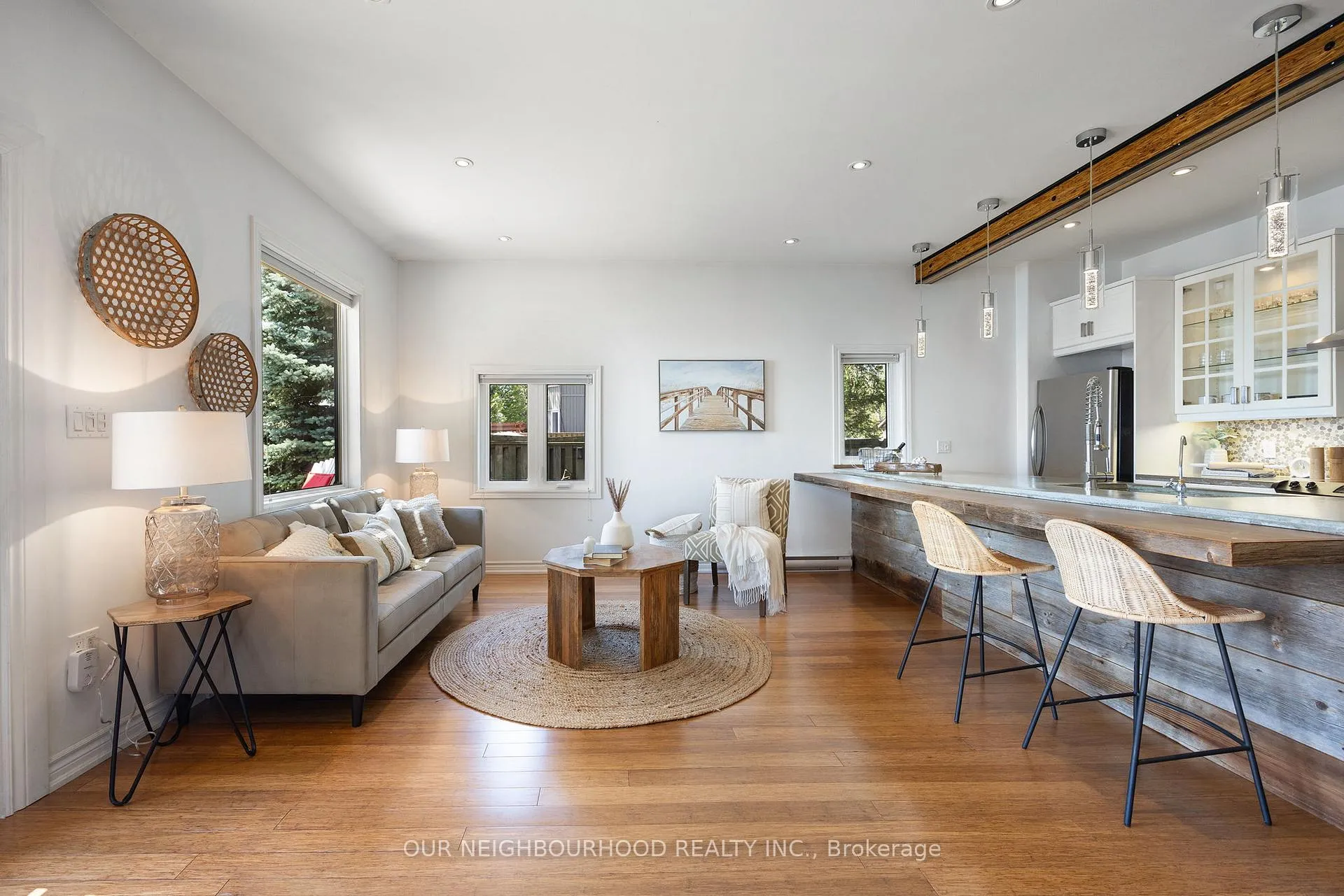 Photo 11 of 81 Cedar Crest Beach Road, Clarington, Bowmanville — HOMEH