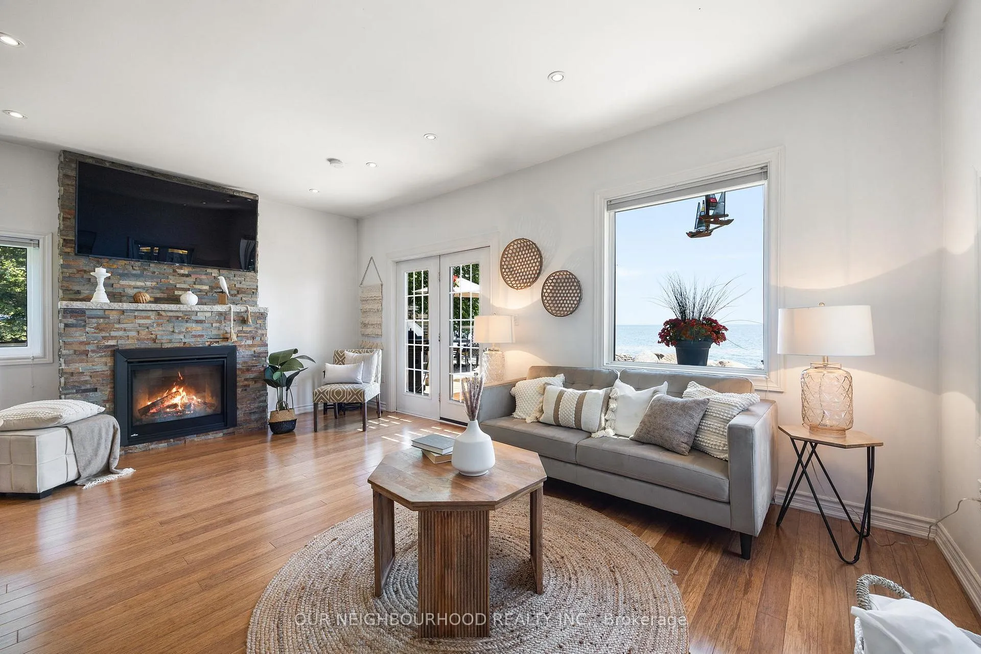 Photo 14 of 81 Cedar Crest Beach Road, Clarington, Bowmanville — HOMEH