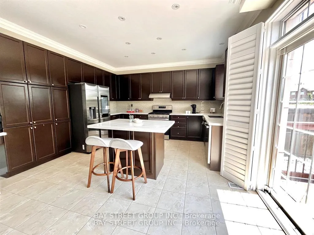 Photo 8 of 302 Hammersly Boulevard, Markham, Wismer — HOMEH