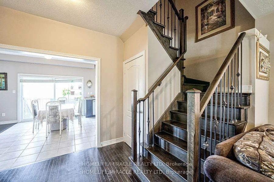 Photo 15 of 166 Shephard Avenue, New Tecumseth, Alliston — HOMEH