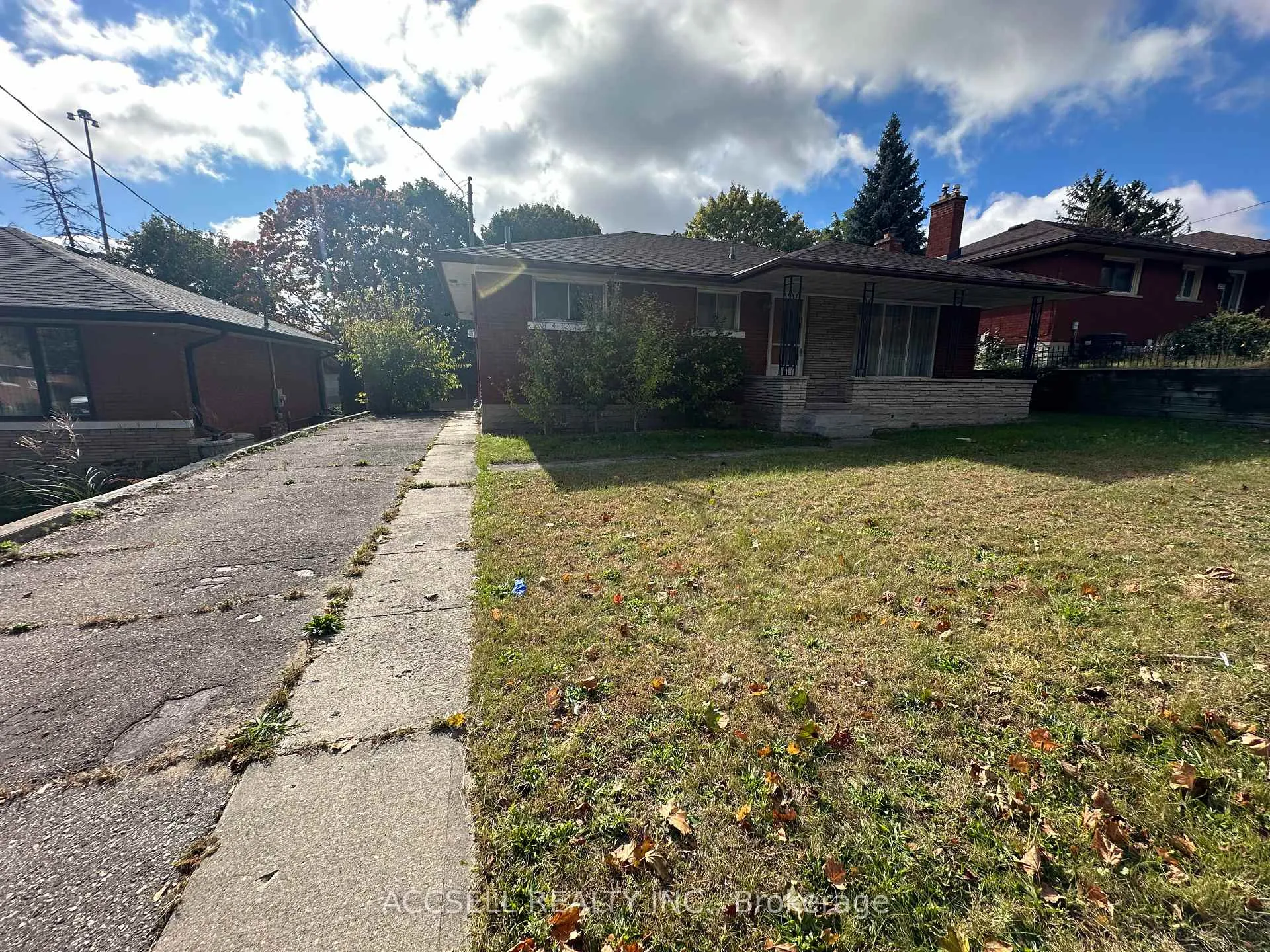 Photo 1 of 227 Dixon Street, Kitchener — HOMEH