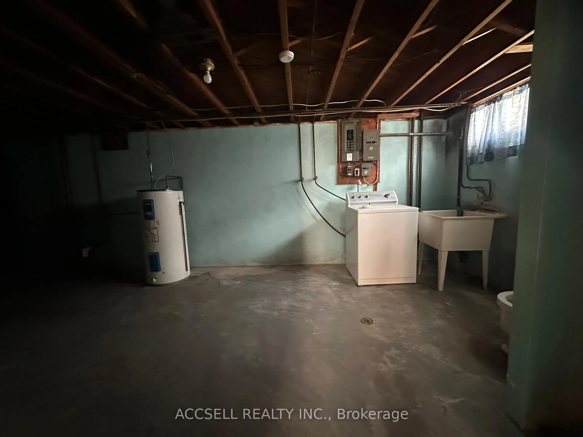 Photo 13 of 227 Dixon Street, Kitchener — HOMEH