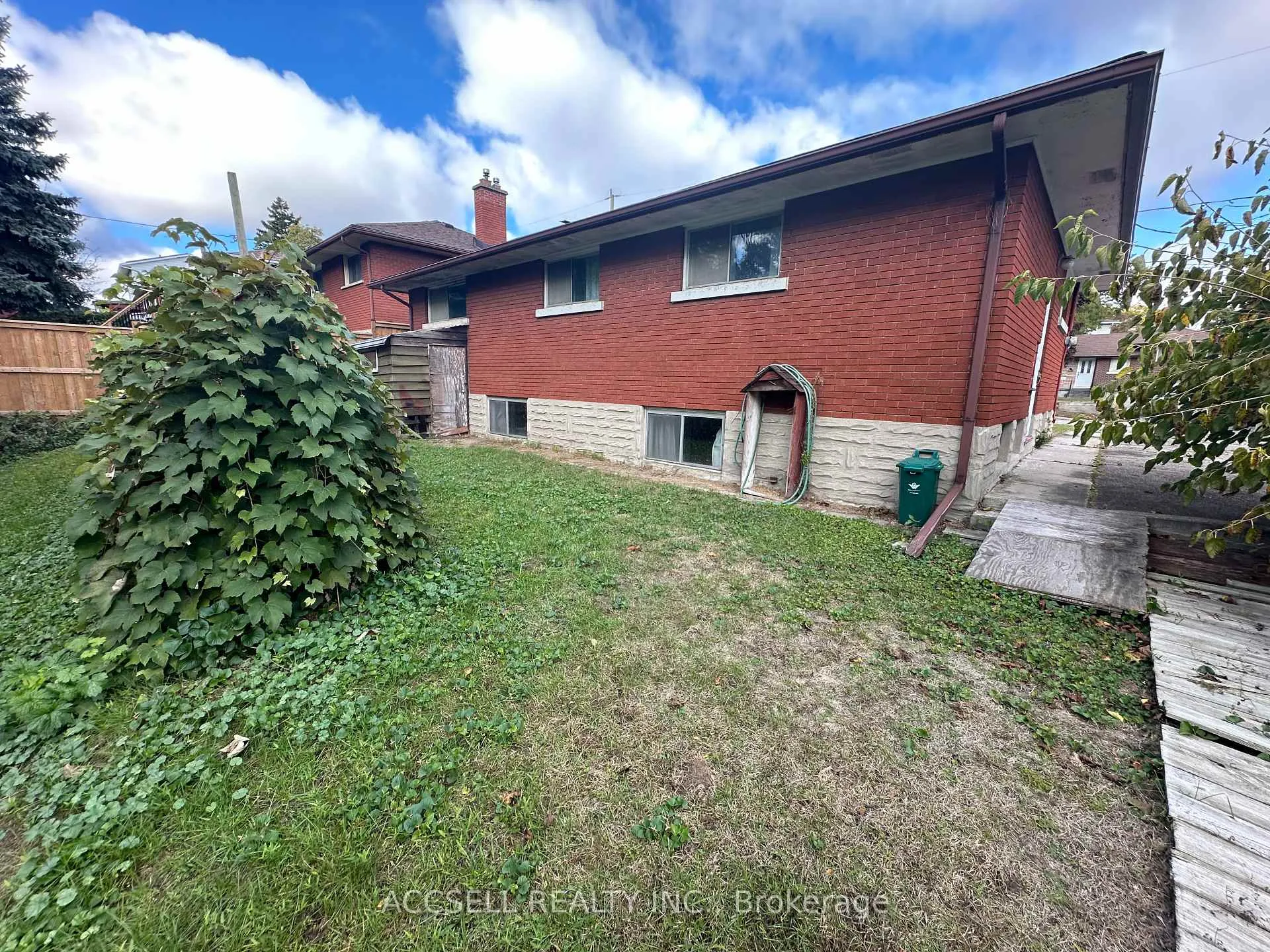 Photo 17 of 227 Dixon Street, Kitchener — HOMEH