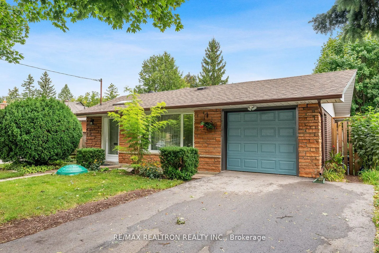 Front of 109 Thicketwood Drive