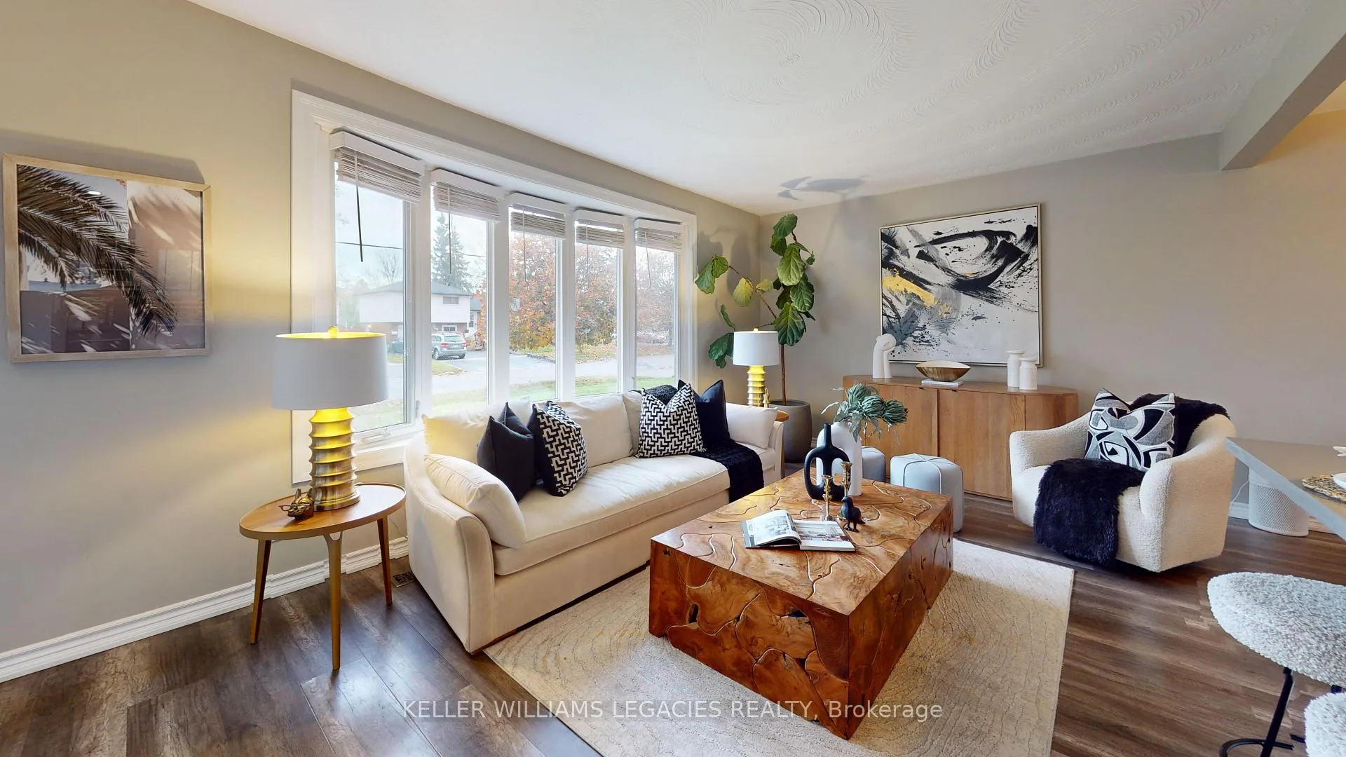 Photo 4 of 848 Florell Drive, Oshawa, Donevan — HOMEH