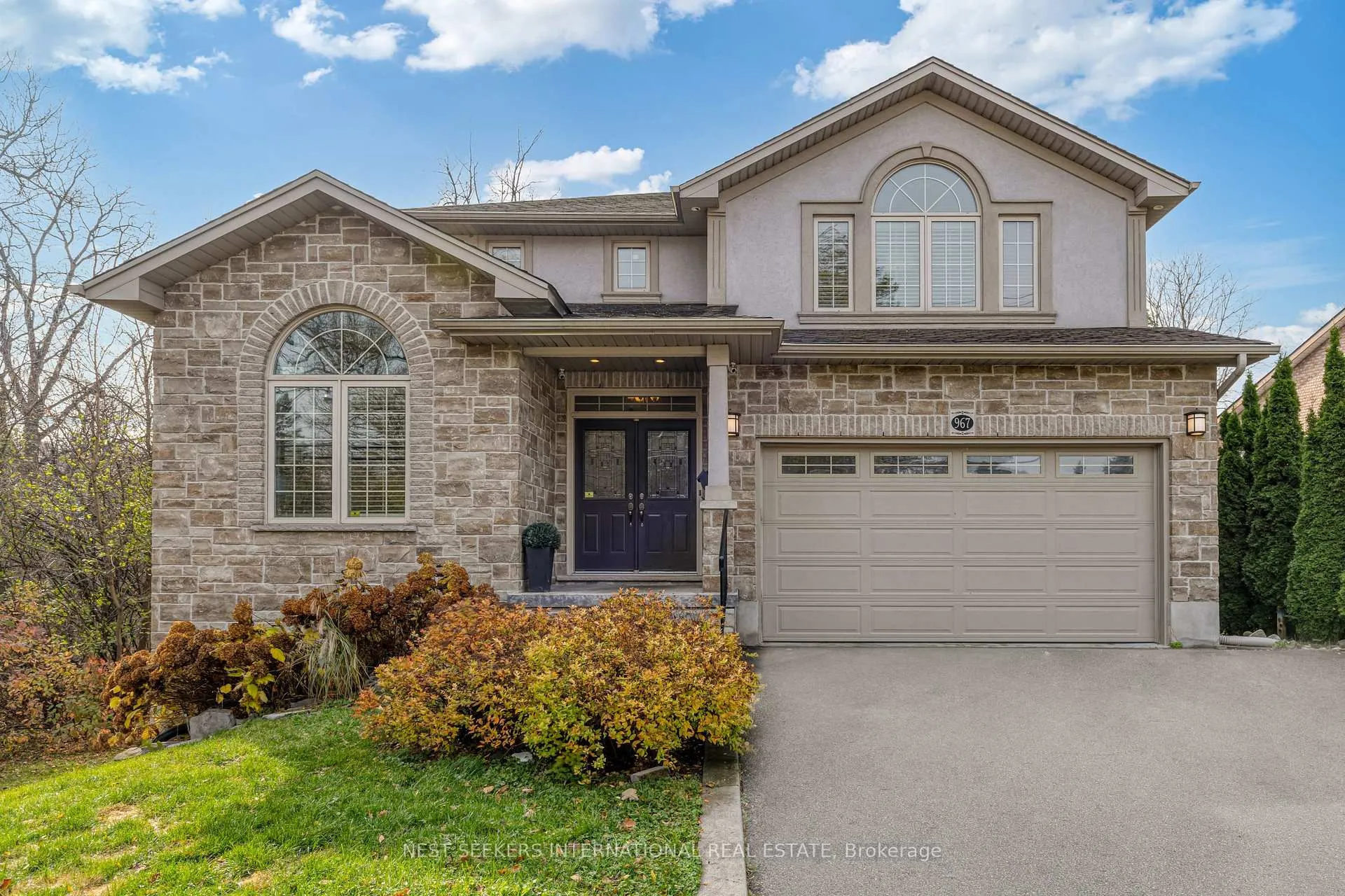 Photo 7 of 967 Doon Village Road, Kitchener — HOMEH