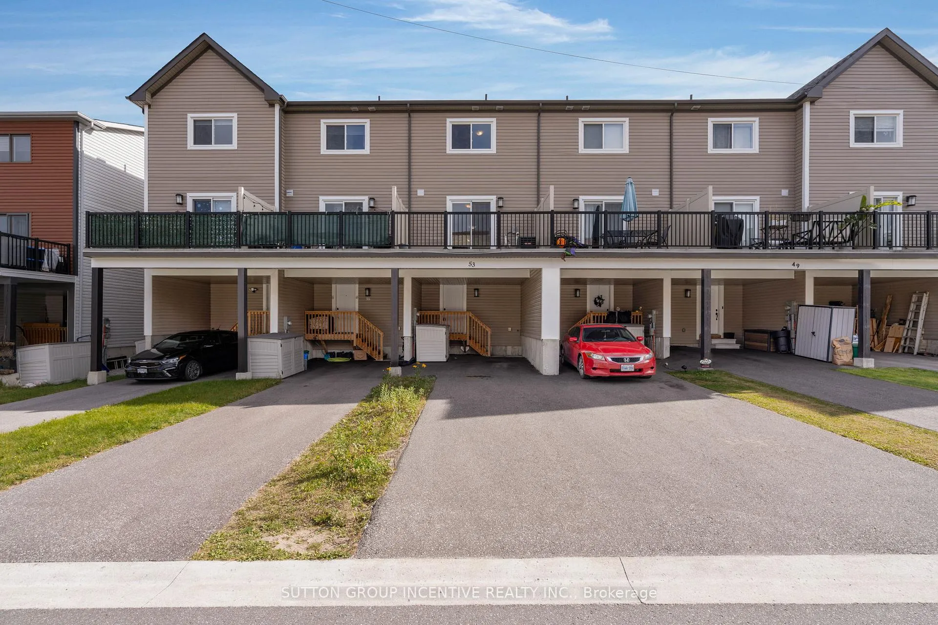 Photo 2 of 53 Andean Lane, Barrie, Rural Barrie Southwest — HOMEH