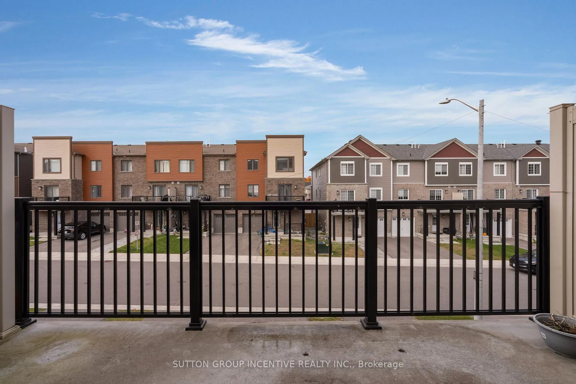 Photo 17 of 53 Andean Lane, Barrie, Rural Barrie Southwest — HOMEH