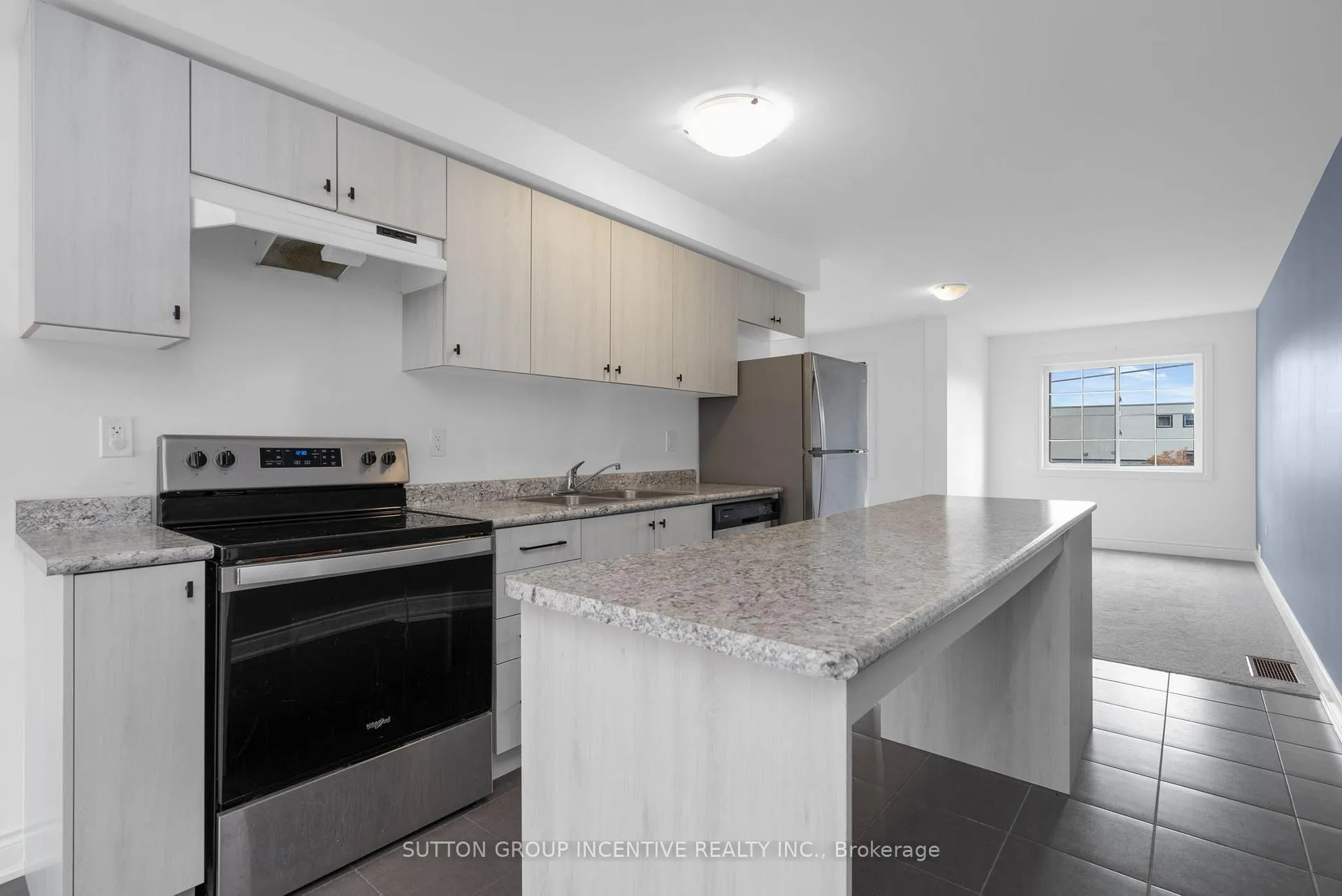 Photo 18 of 53 Andean Lane, Barrie, Rural Barrie Southwest — HOMEH