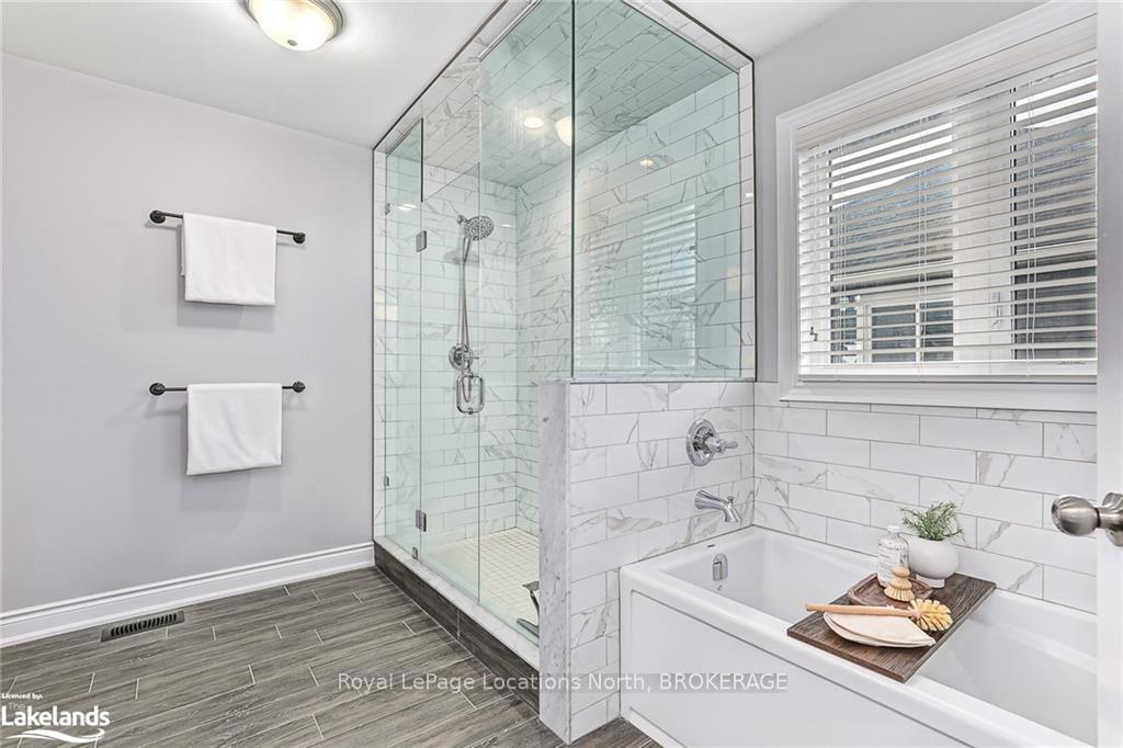 Photo 21 of 31 Gilpin Crescent, Collingwood — HOMEH