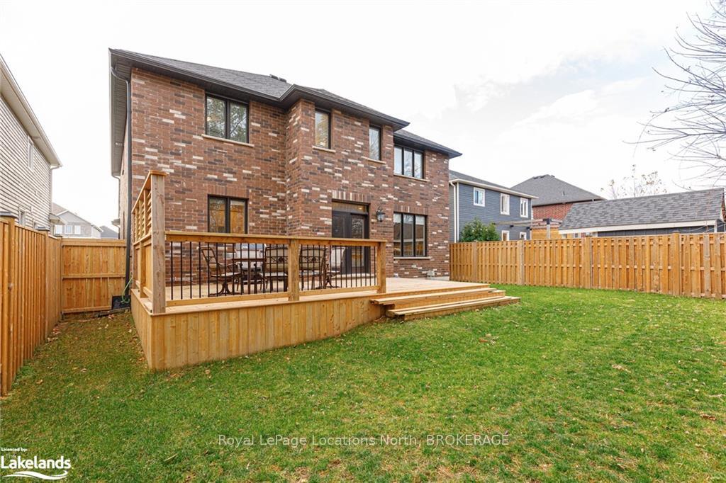 Photo 30 of 31 Gilpin Crescent, Collingwood — HOMEH