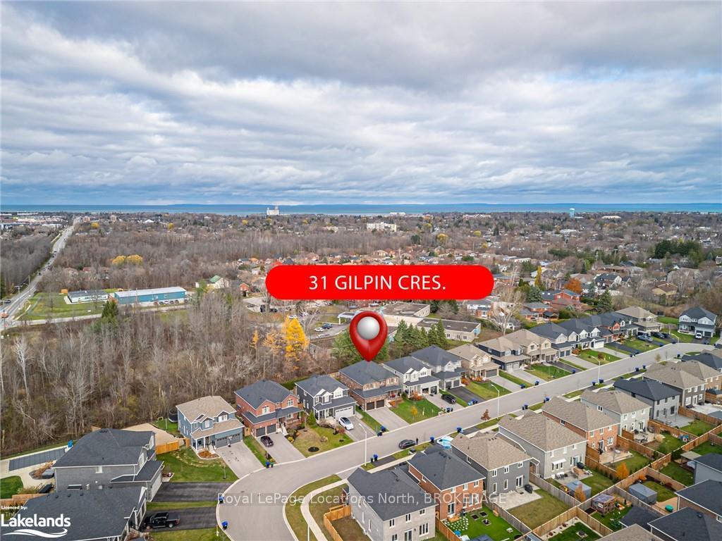 Photo 36 of 31 Gilpin Crescent, Collingwood — HOMEH