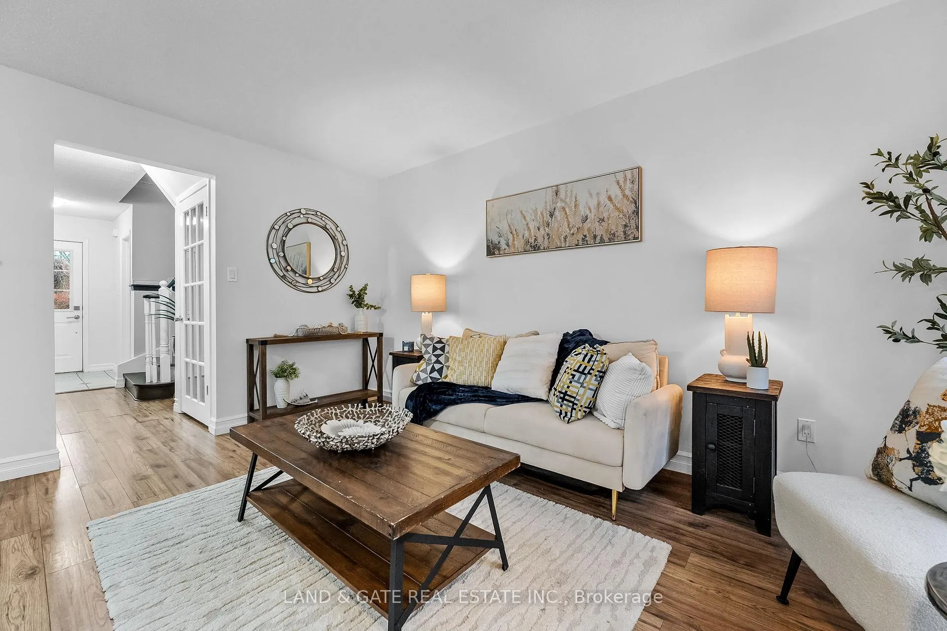 Photo 7 of 926 Beaconhill Court, Oshawa, Pinecrest — HOMEH