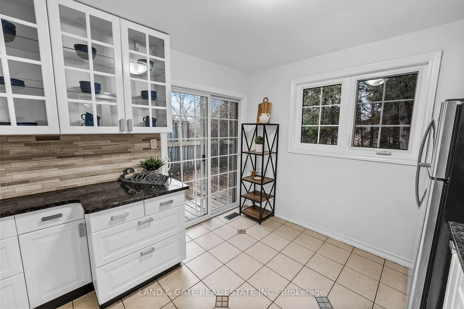 Photo 15 of 926 Beaconhill Court, Oshawa, Pinecrest — HOMEH