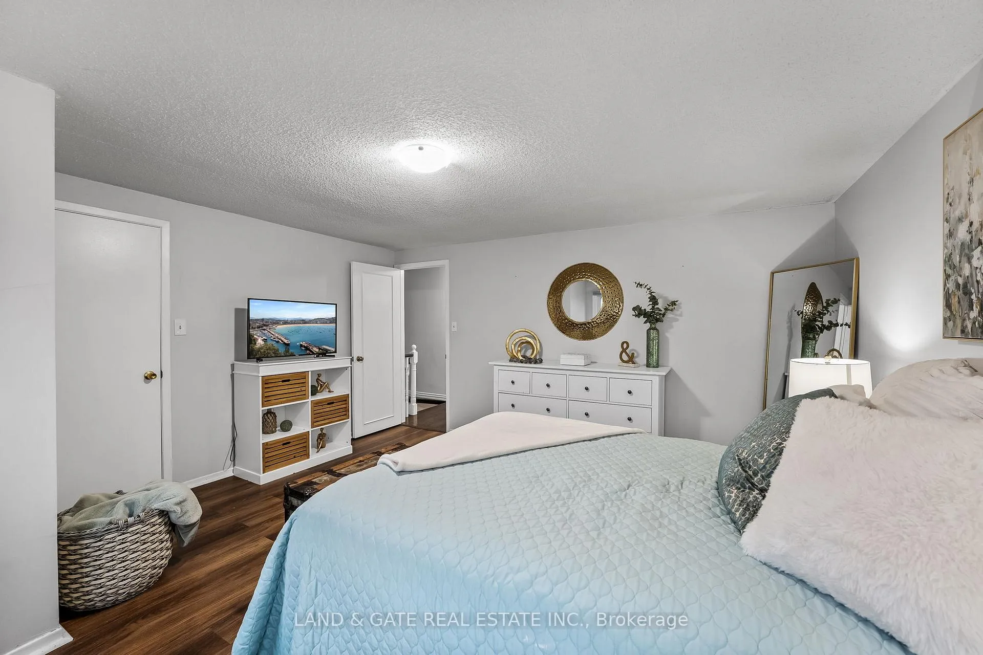 Photo 20 of 926 Beaconhill Court, Oshawa, Pinecrest — HOMEH