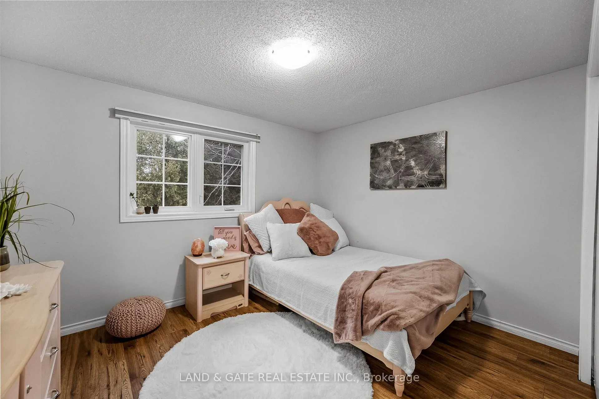 Photo 24 of 926 Beaconhill Court, Oshawa, Pinecrest — HOMEH