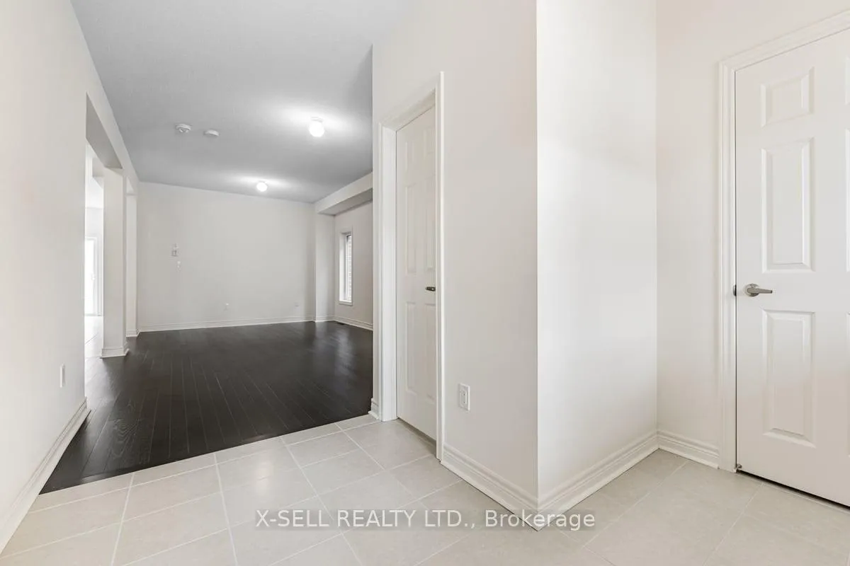 Photo 6 of 667 Fleetwood Drive, Oshawa, Eastdale — HOMEH
