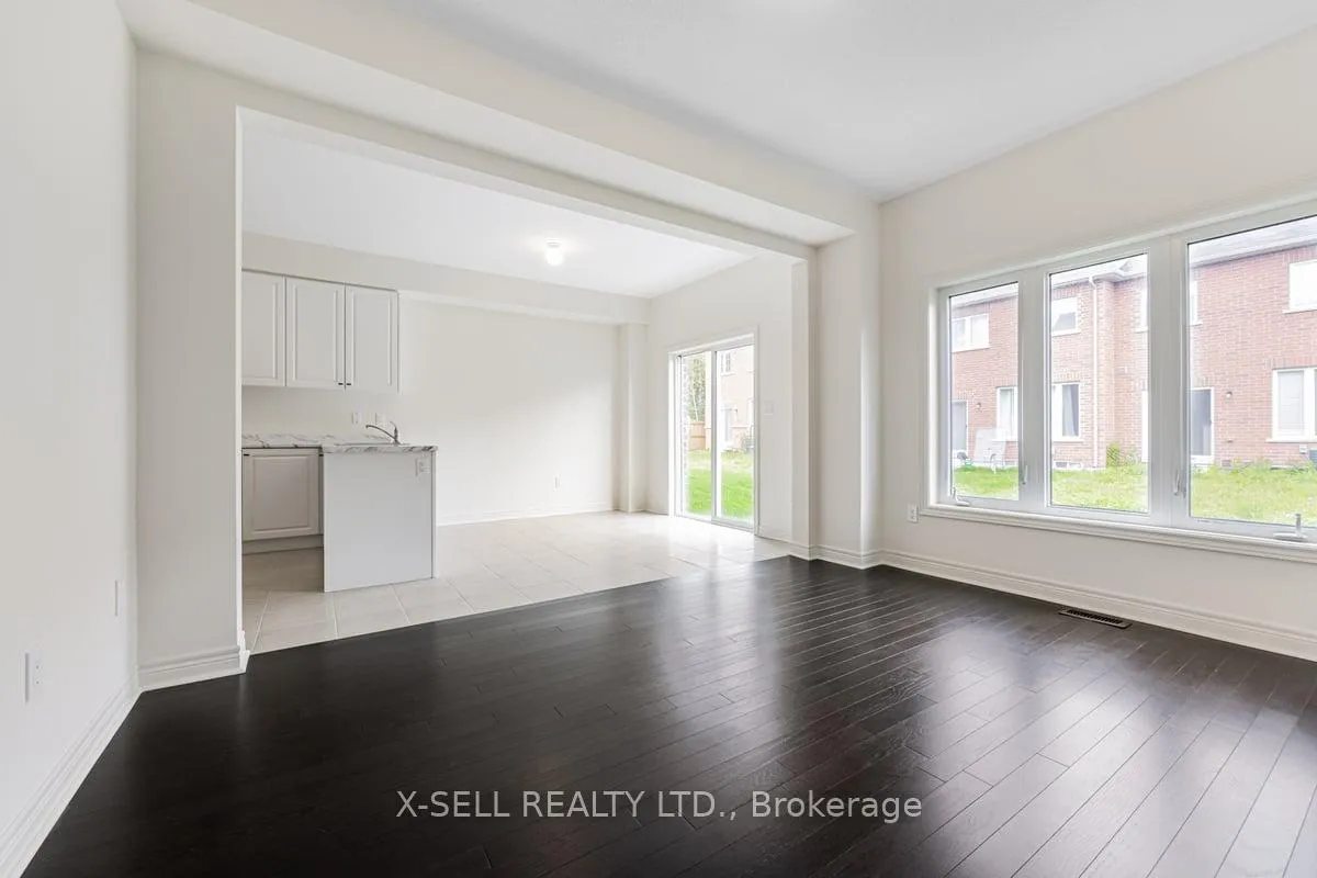 Photo 10 of 667 Fleetwood Drive, Oshawa, Eastdale — HOMEH