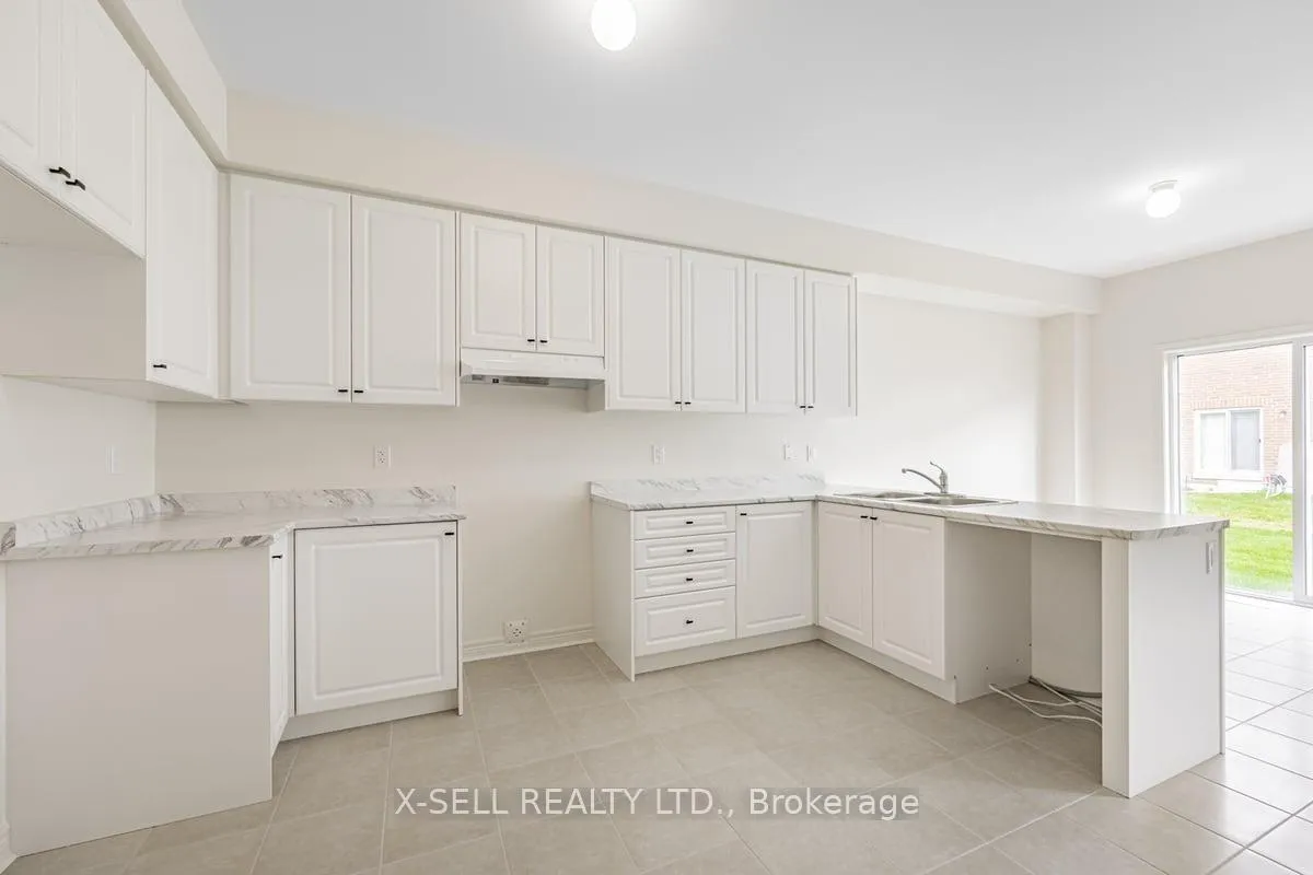 Photo 14 of 667 Fleetwood Drive, Oshawa, Eastdale — HOMEH