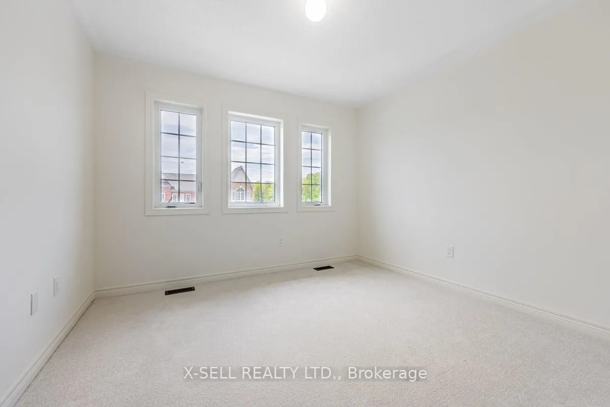 Photo 33 of 667 Fleetwood Drive, Oshawa, Eastdale — HOMEH