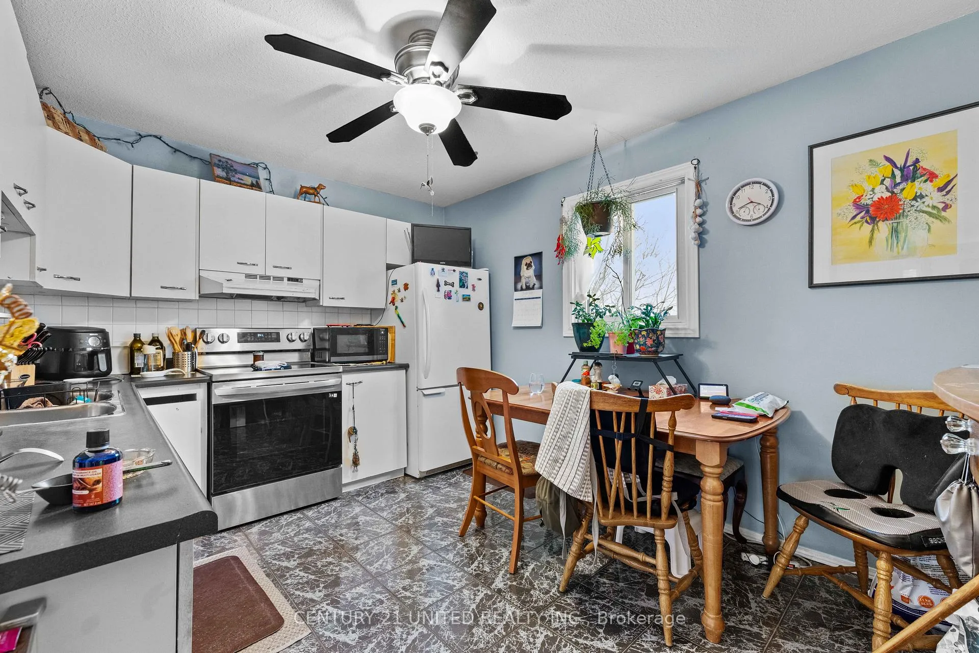 Photo 7 of 117 Towerhill Road, Peterborough, Northcrest Ward 5 — HOMEH
