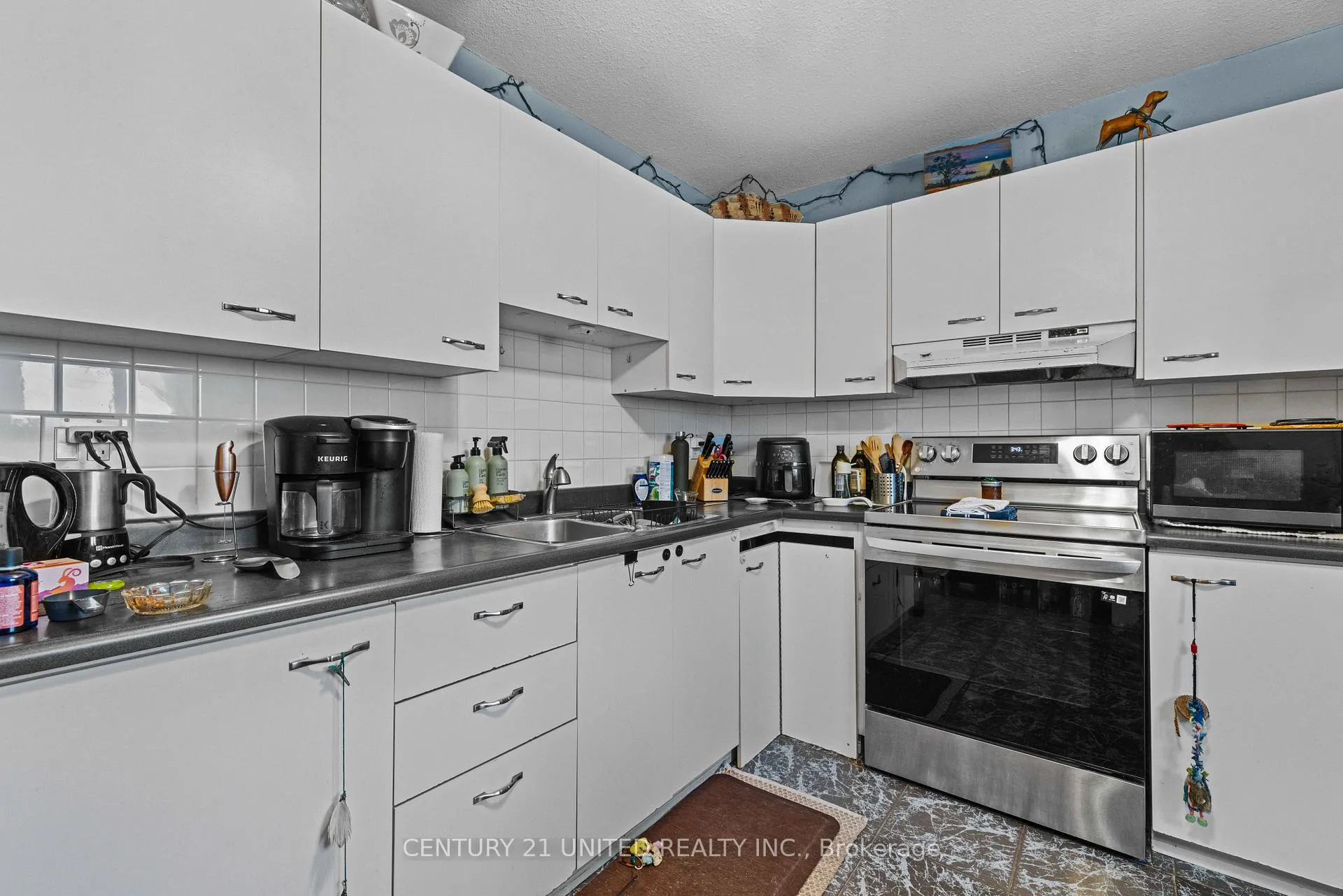 Photo 8 of 117 Towerhill Road, Peterborough, Northcrest Ward 5 — HOMEH