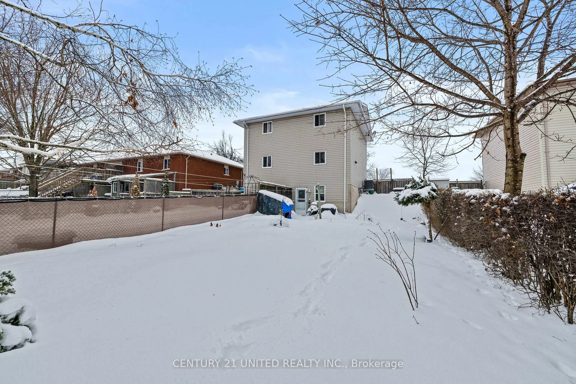Photo 24 of 117 Towerhill Road, Peterborough, Northcrest Ward 5 — HOMEH